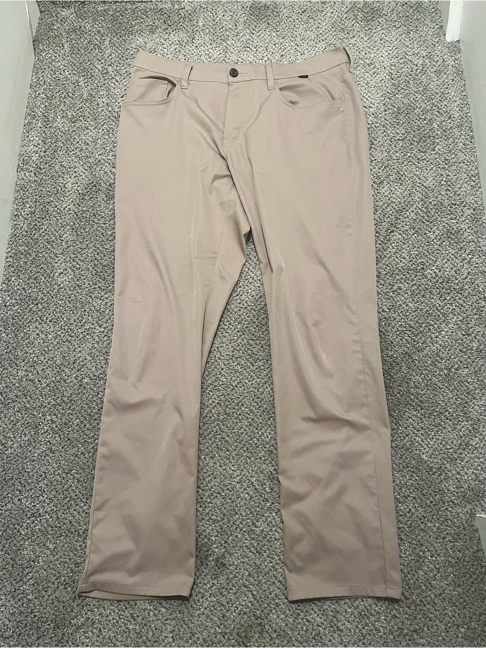 Travis Mathew Pants Men’s 35 Classic Tan Chino Pants